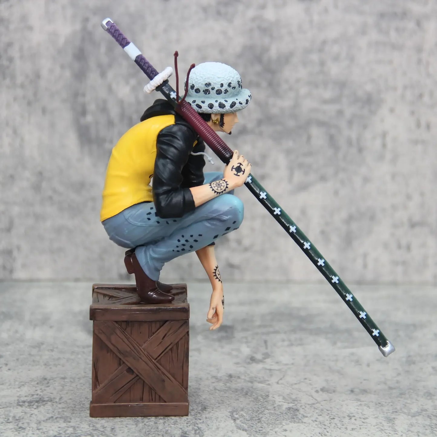 Figura Trafalgar Law One Piece 21 cm