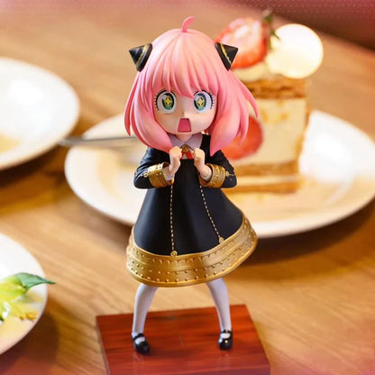 SPY x FAMILY Anya Forger Cute Anime Figure 17cm
