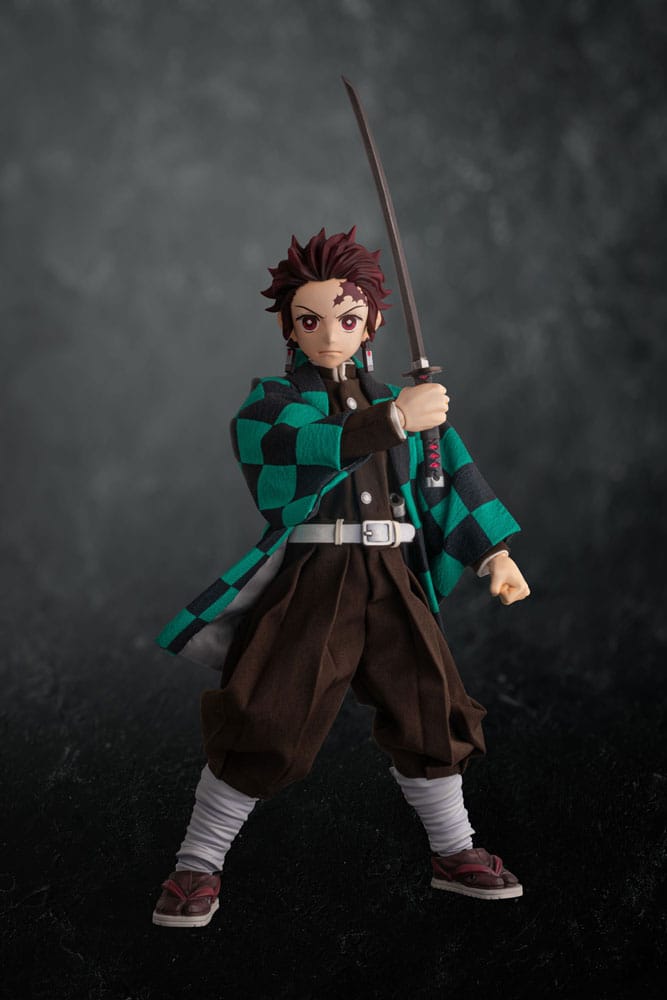 Demon Slayer: Kimetsu no Yaiba Estatua 1/6 Tanjiro Kamado 20 cm