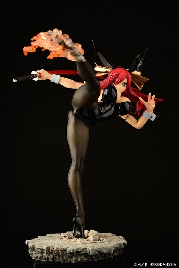 Fairy Tail Estatua 1/6 Erza Scarlet High Kick Black Bunny Ver. 37 cm