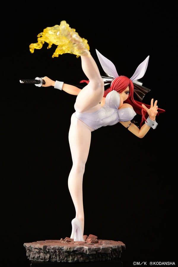 Fairy Tail Estatua 1/6 Erza Scarlet High Kick White Bunny Ver. 37 cm